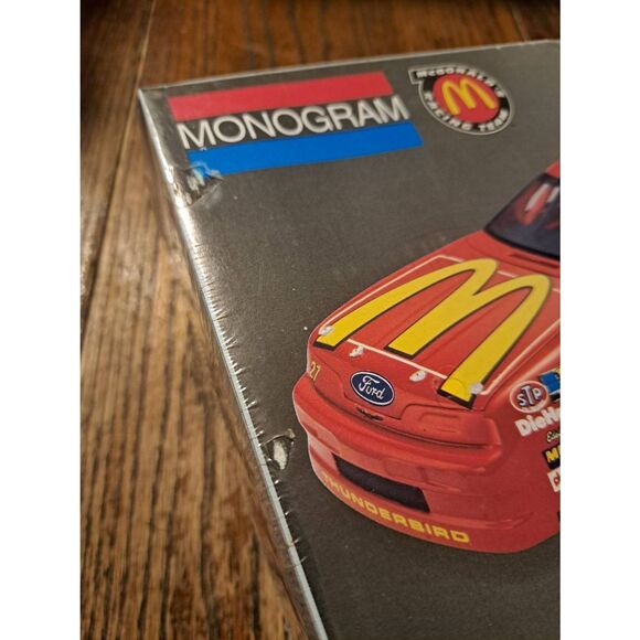 Vintage 1994 Monogram McDonald's Ford Thunderbird NASCAR Model Race Car Kit 2442 - Picture 2 of 6
